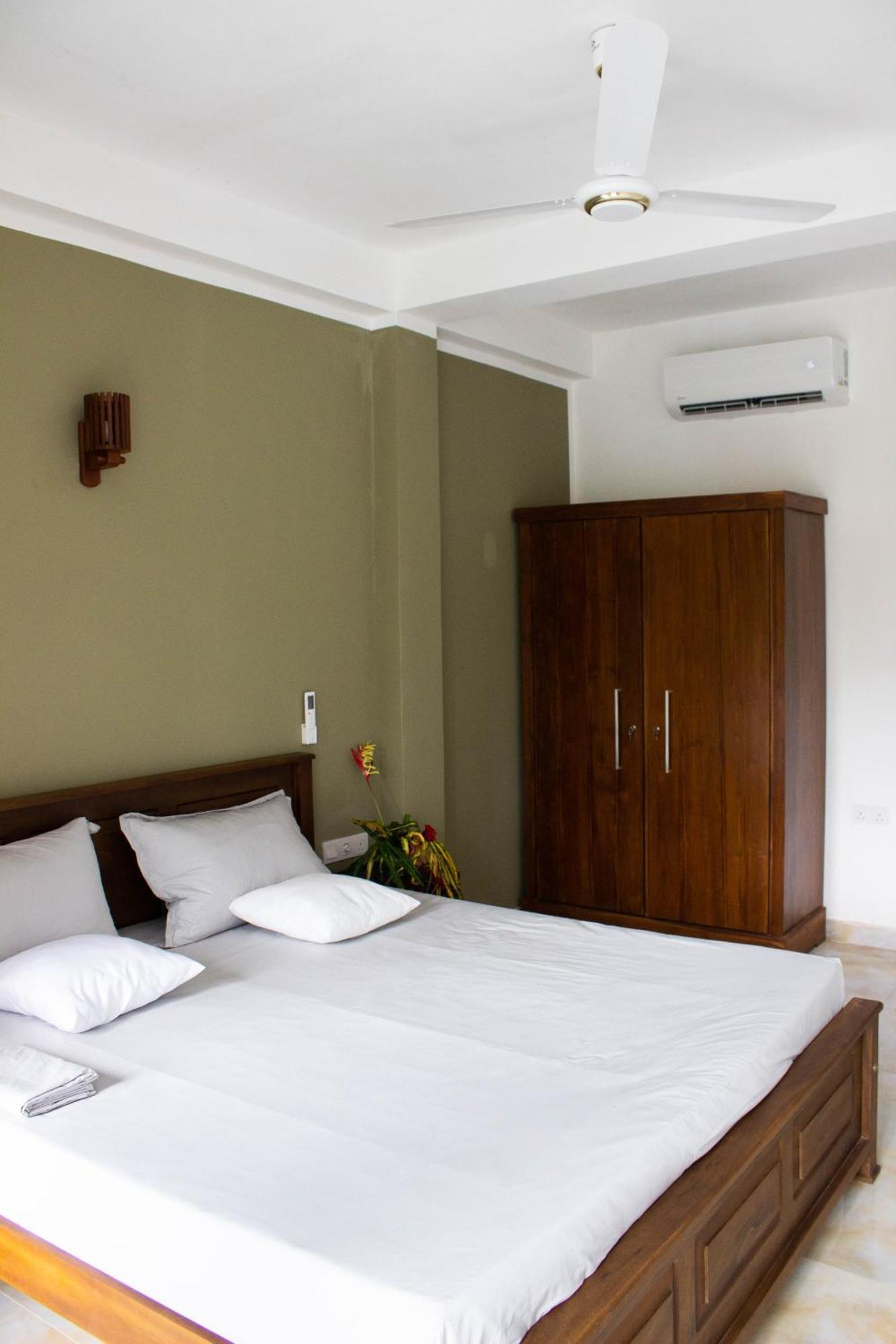 Uralsurf House Hotell Weligama Eksteriør bilde