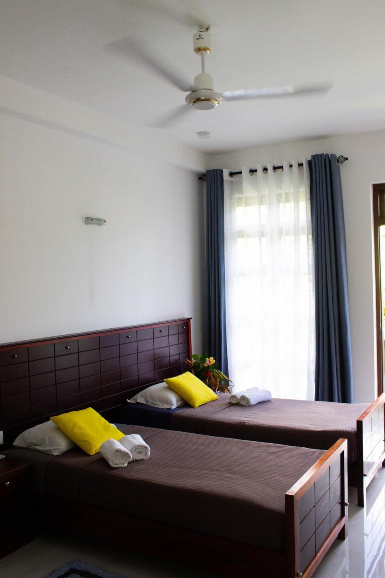 Uralsurf House Hotell Weligama Eksteriør bilde