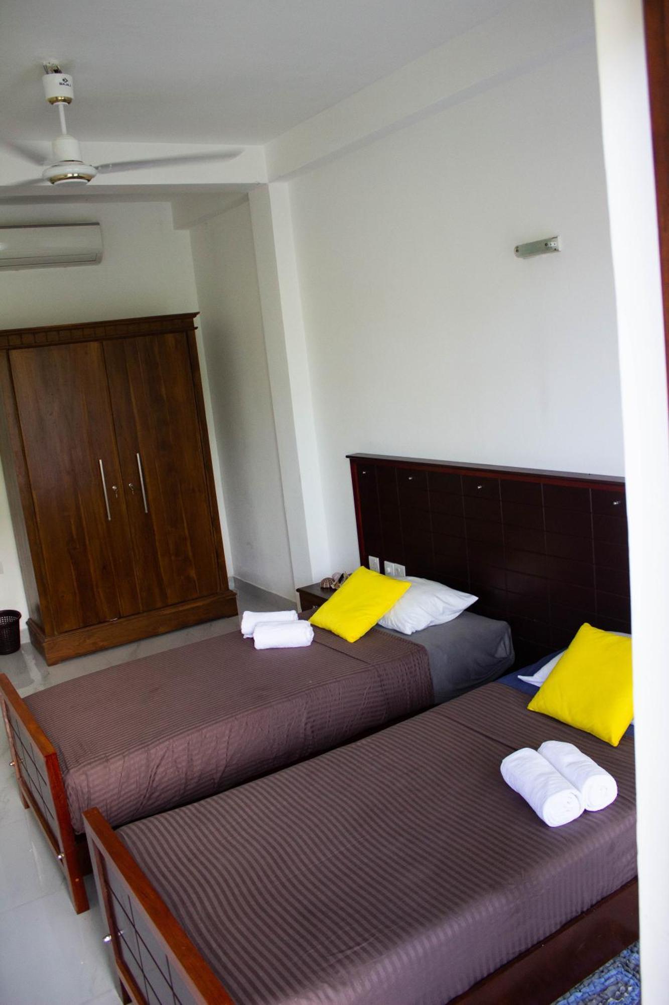 Uralsurf House Hotell Weligama Eksteriør bilde